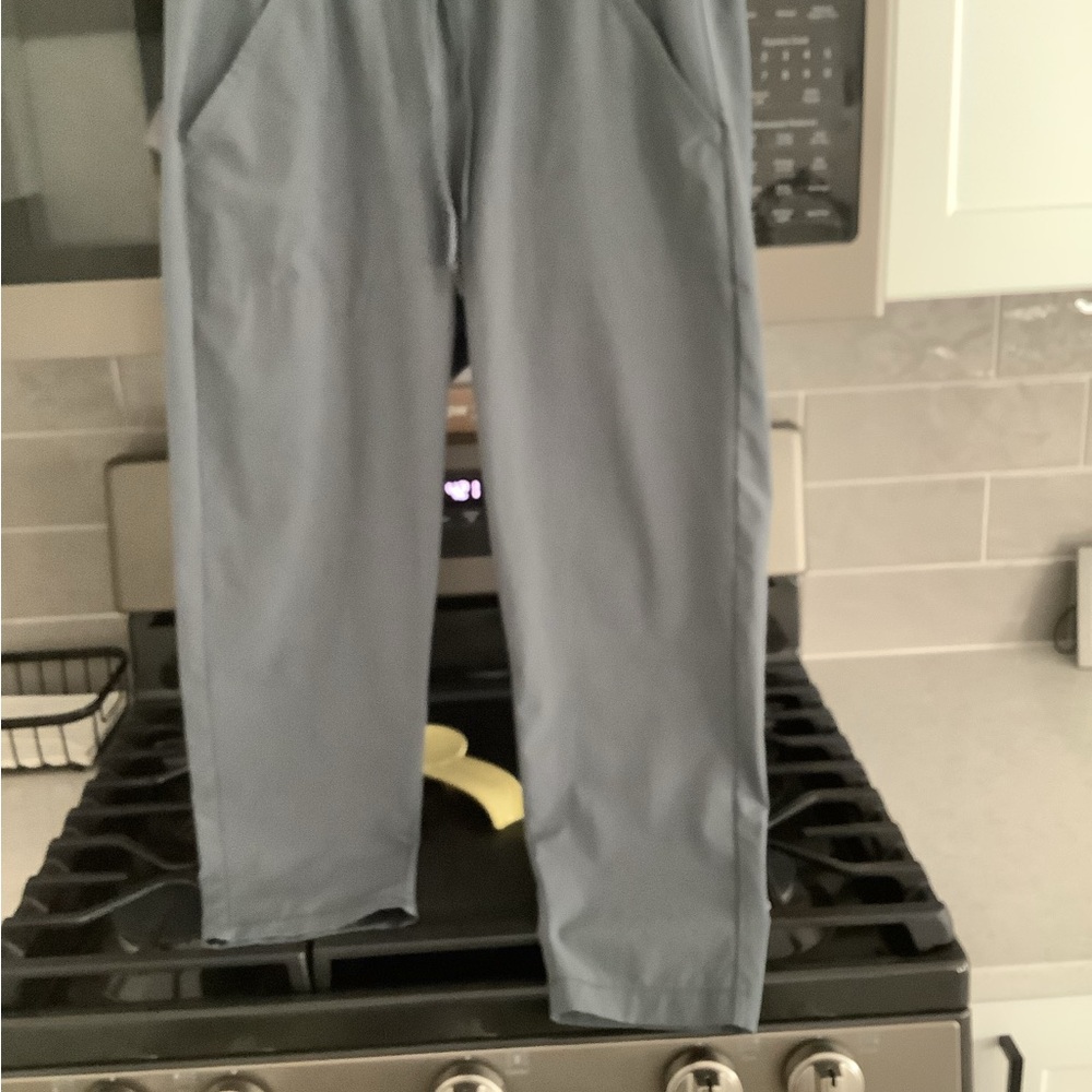 Under Armour women’s pants size medium